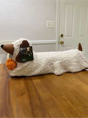 NWT.  Humane World for Animals, Halloween, dachshund pillow.